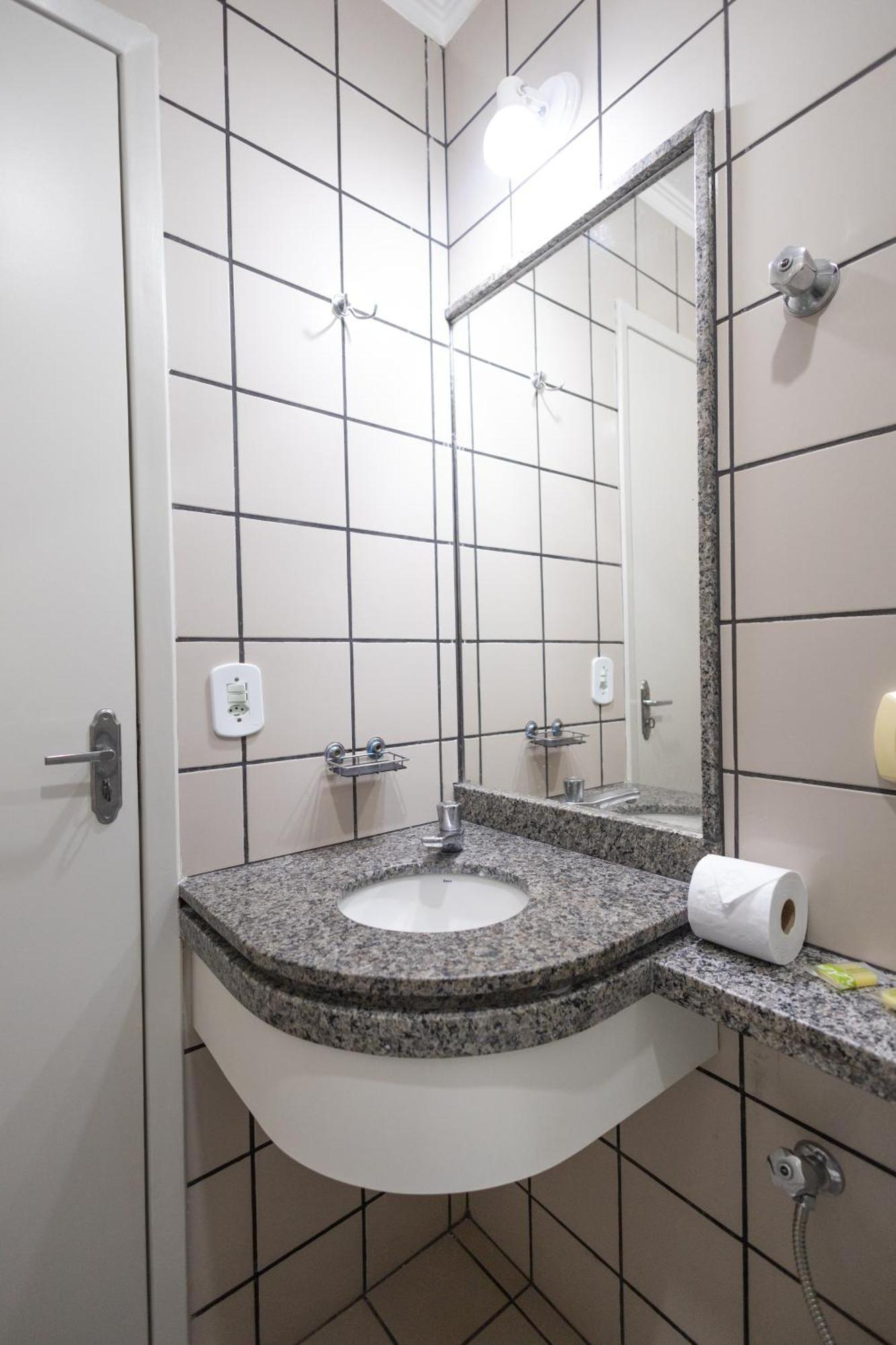 Diroma Fiori Hotel - Bvtur Caldas Novas Luaran gambar